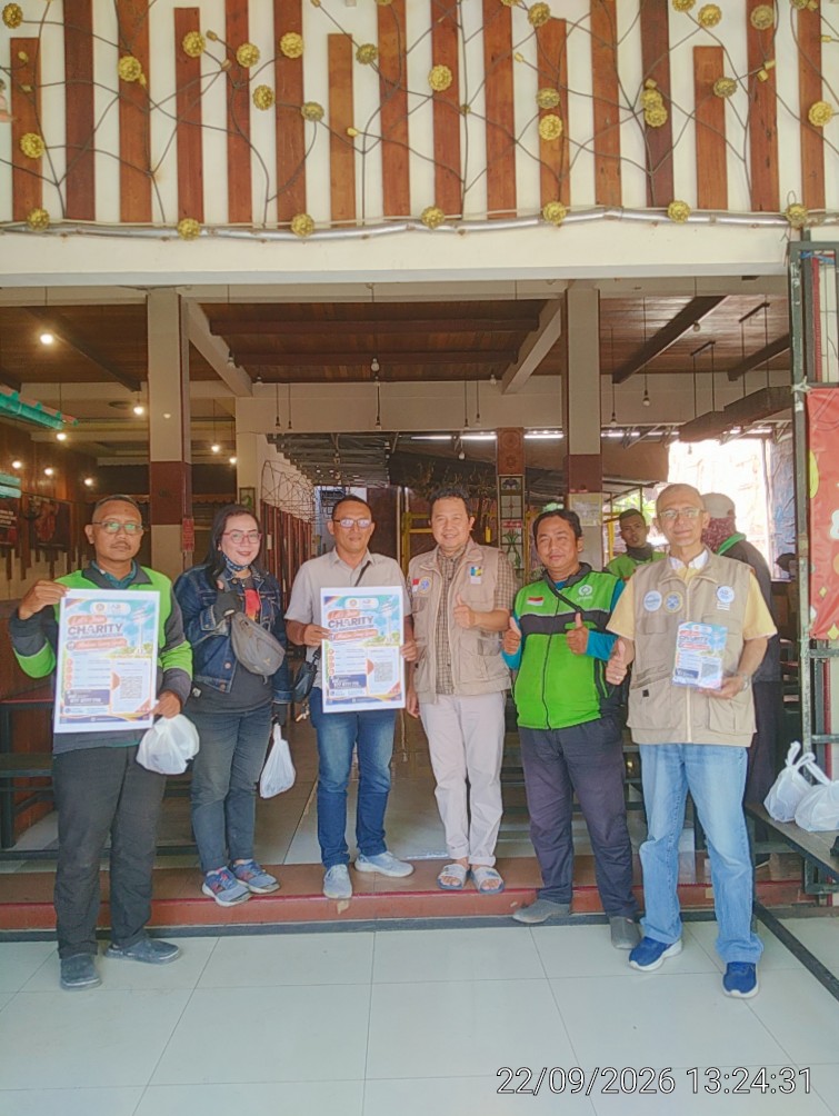 Airlangga Business Community Gelar Program Charity “Makan Siang Gratis” di Surabaya